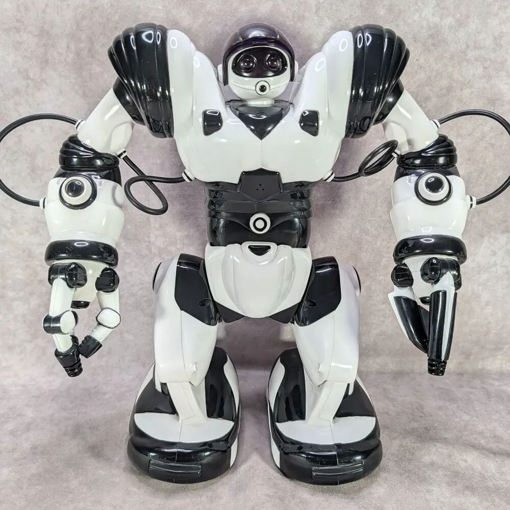 WowWee Robosapien Humanoid Robot Remote Control Model 8081 Tested In Box